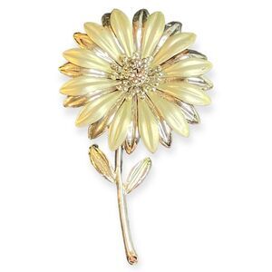 Vintage Big Metal Flower‎ Brooch, Gold Tone Daisy, 4 Inches, Floral Estate